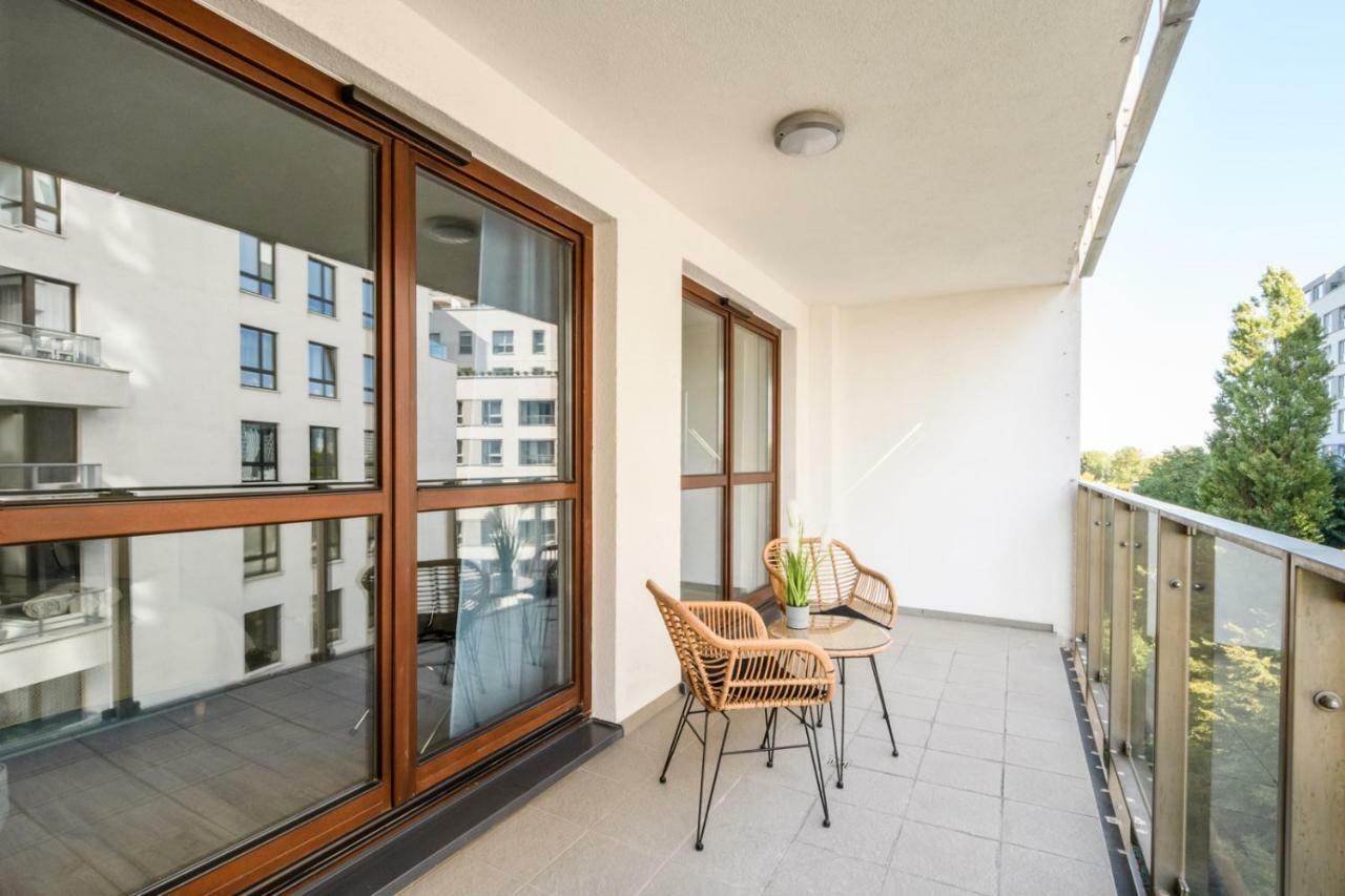West Side Apartment Varşovia Exterior foto